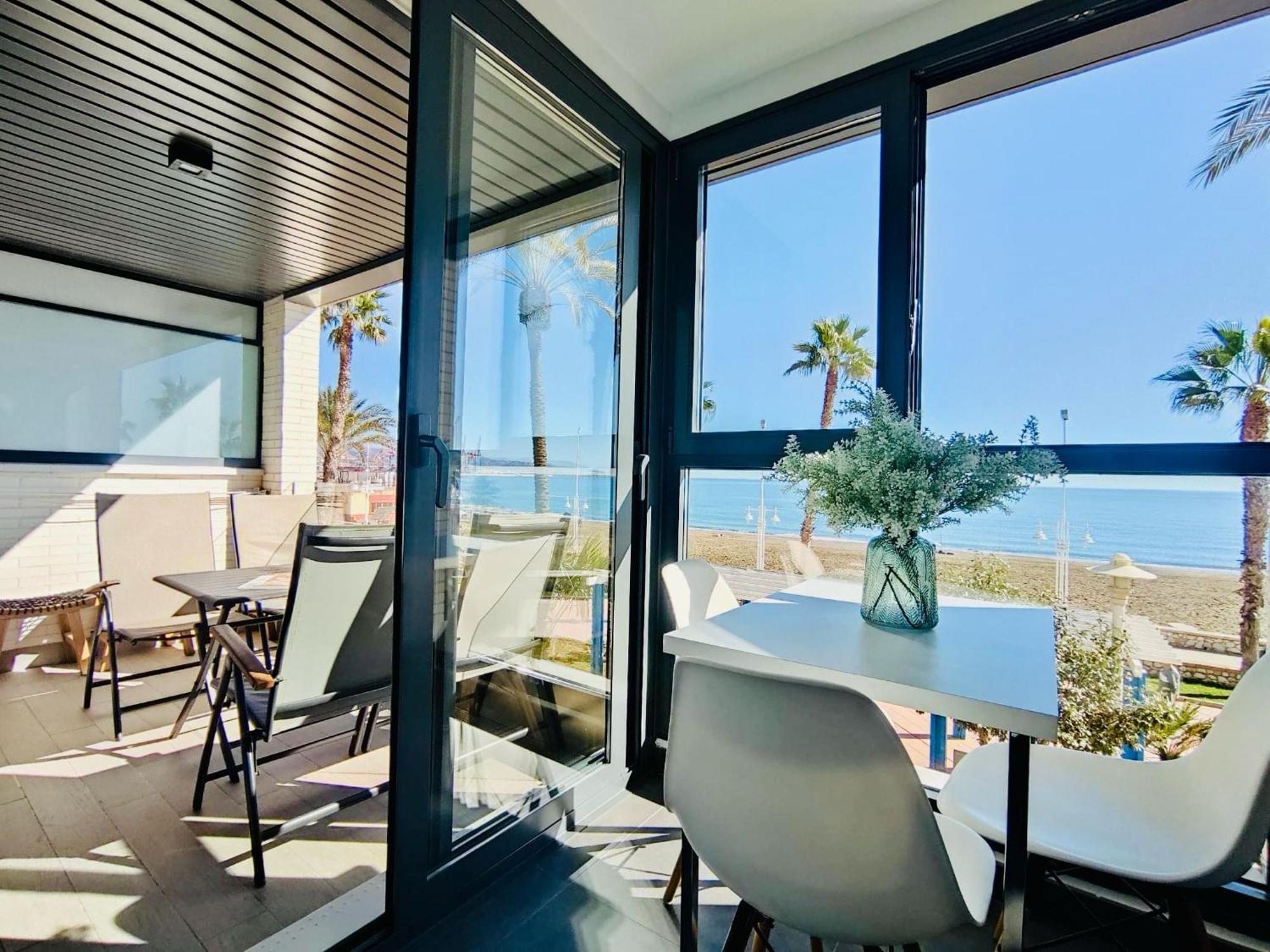 Gran Vivienda De Lujo Frente Al Mar Apartment Malaga Ngoại thất bức ảnh